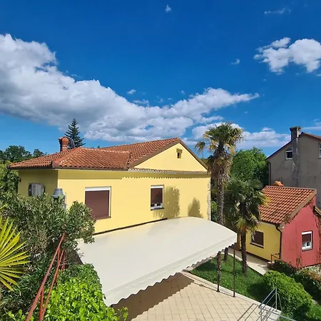 Ella - Traditional Mediterranean Stone House *